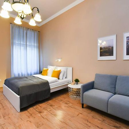 Very Central Very Spacious New Home Будапеща Екстериор снимка