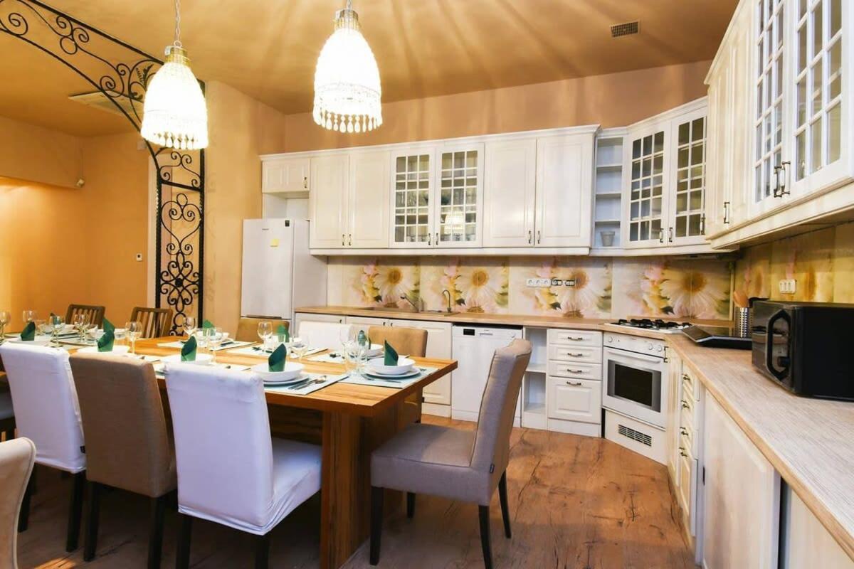 Very Central Very Spacious New Home Будапеща Екстериор снимка