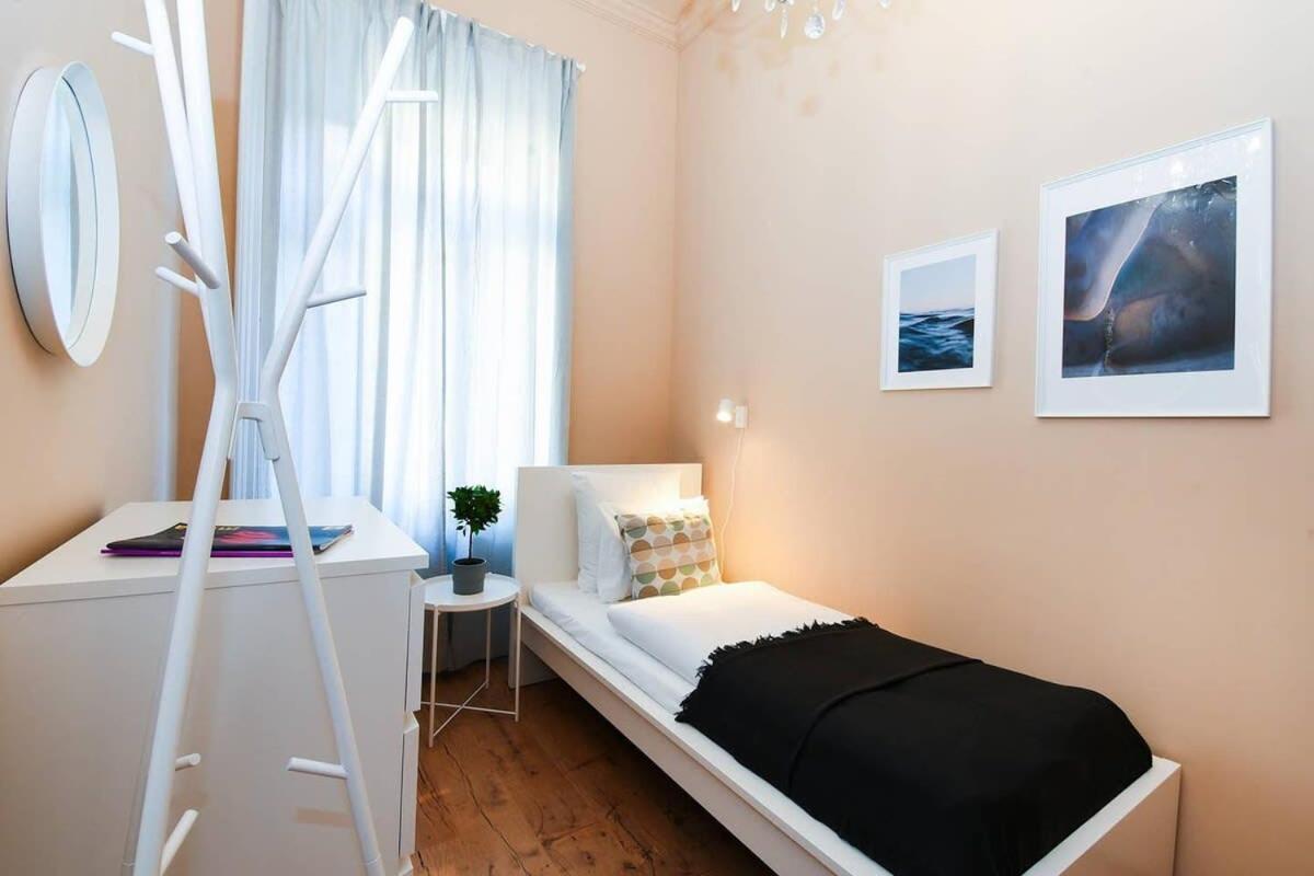 Very Central Very Spacious New Home Будапеща Екстериор снимка